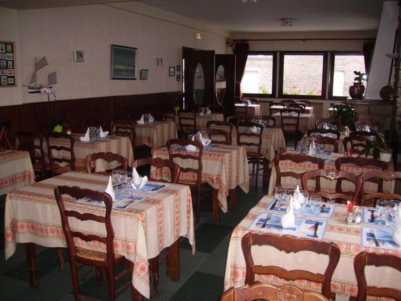 Hotel Du Menhir Locmariaquer Buitenkant foto